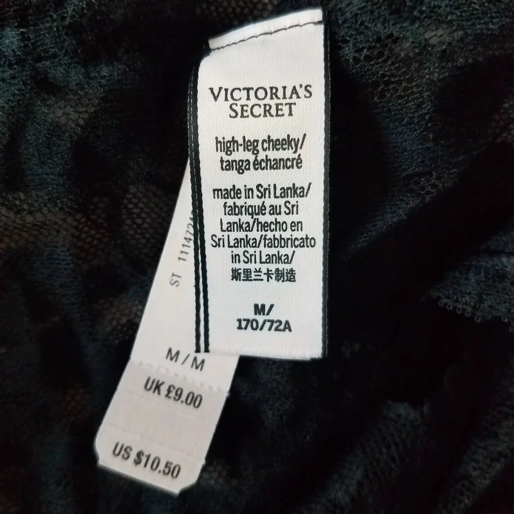 NWT VS undies bundle - Picture 4 of 6